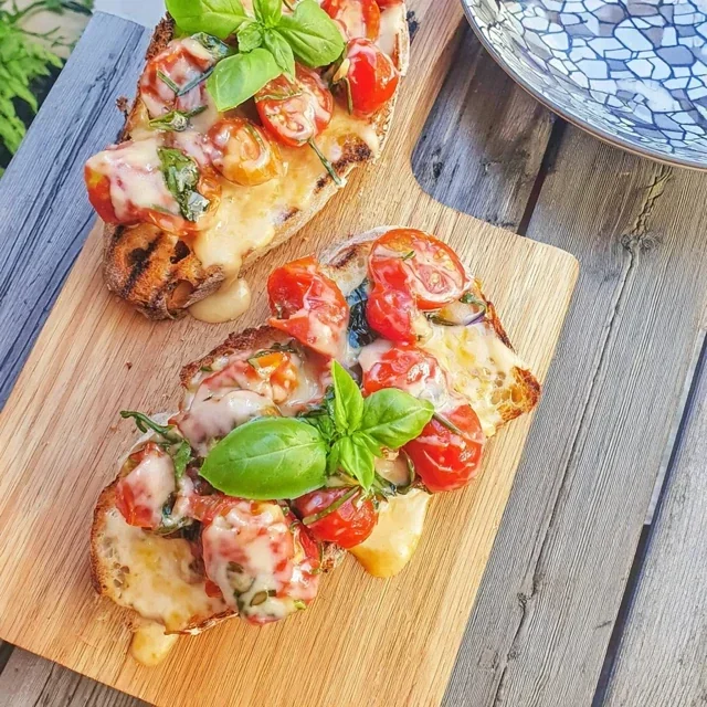 Bruschetta with cherry tomatoes and fresh basil
