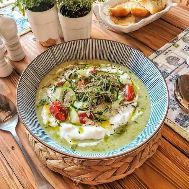 Gurk-gazpacho med mynta