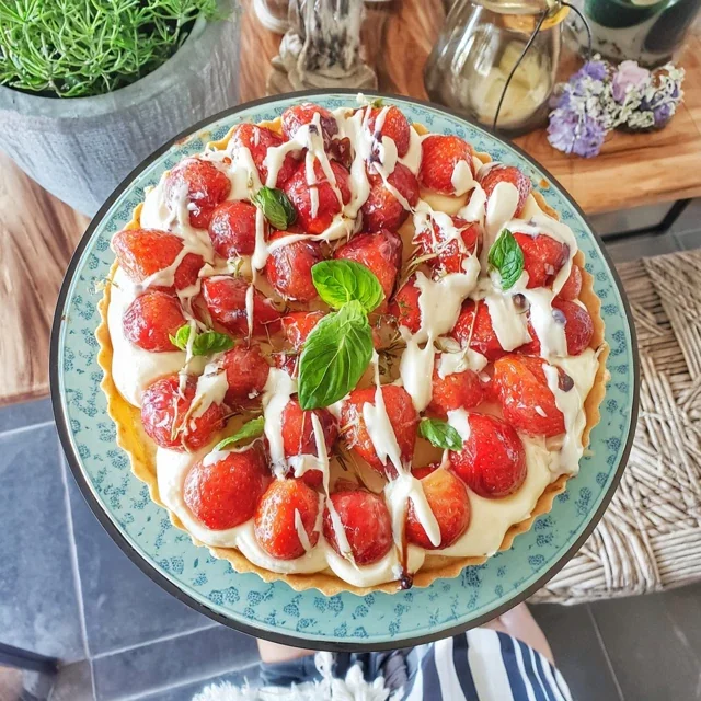 Jordgubbstårta med vaniljkräm