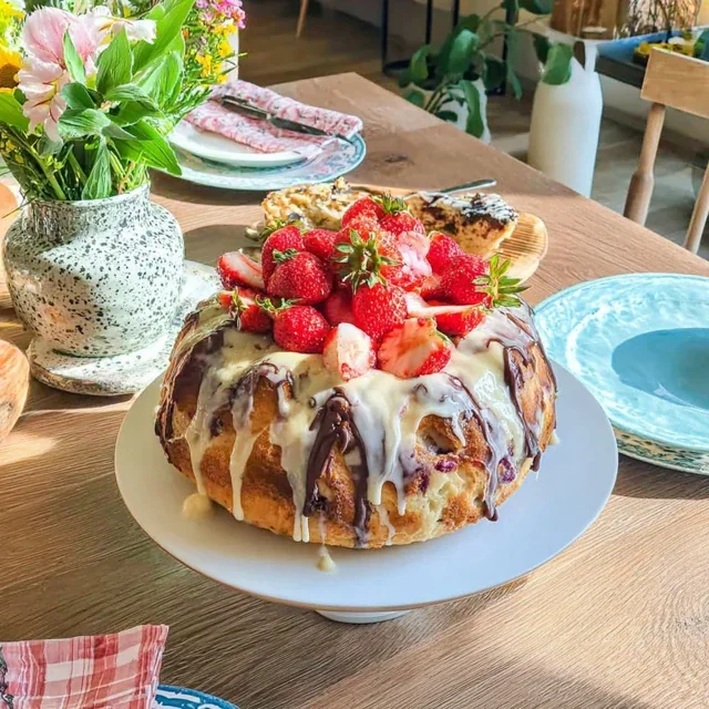 Marmorkaka med vanilj och jordgubbe