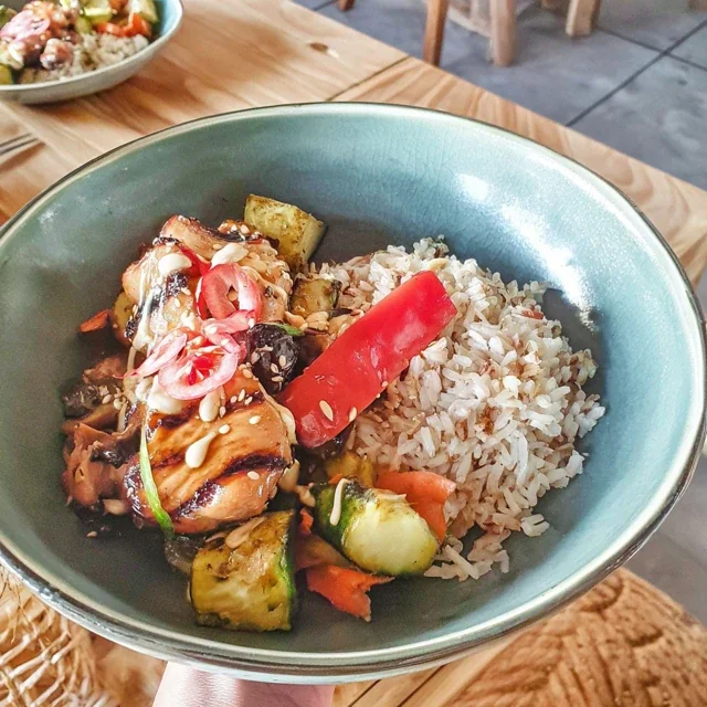 Teriyakikyckling med grönsaker och ris